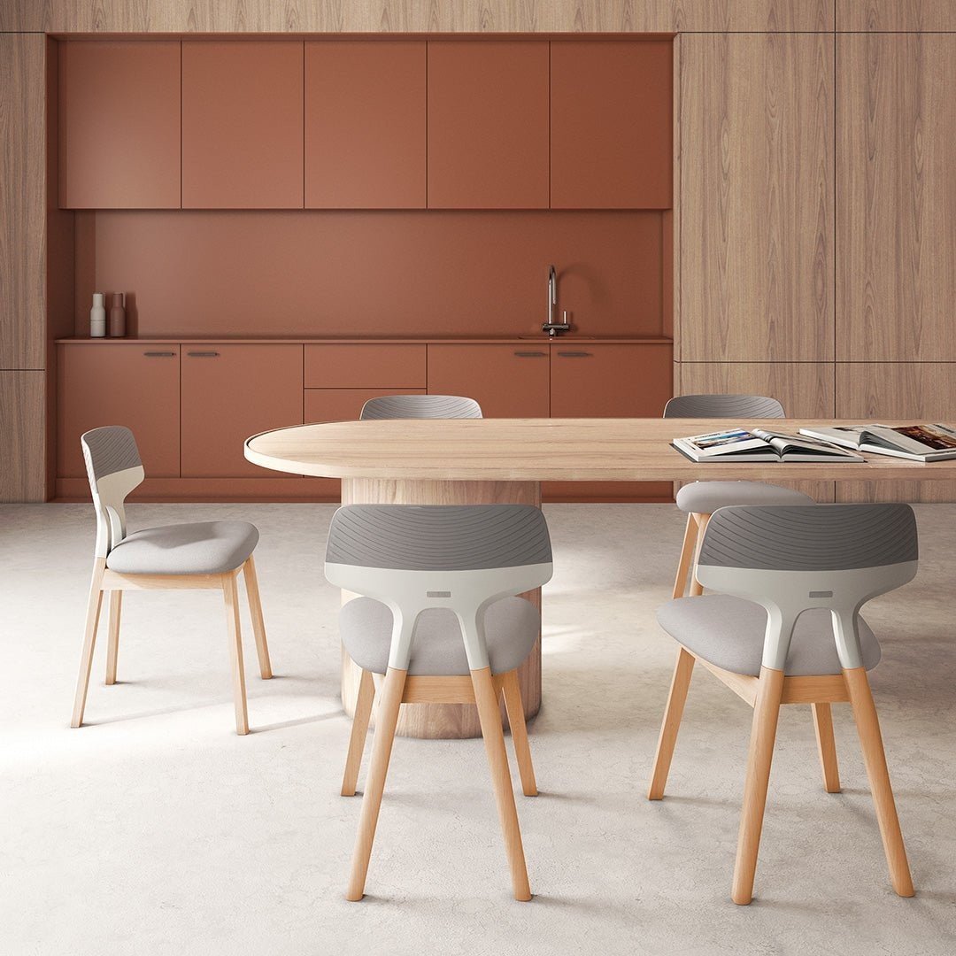Comedor con Sillas Shine de patas de madera